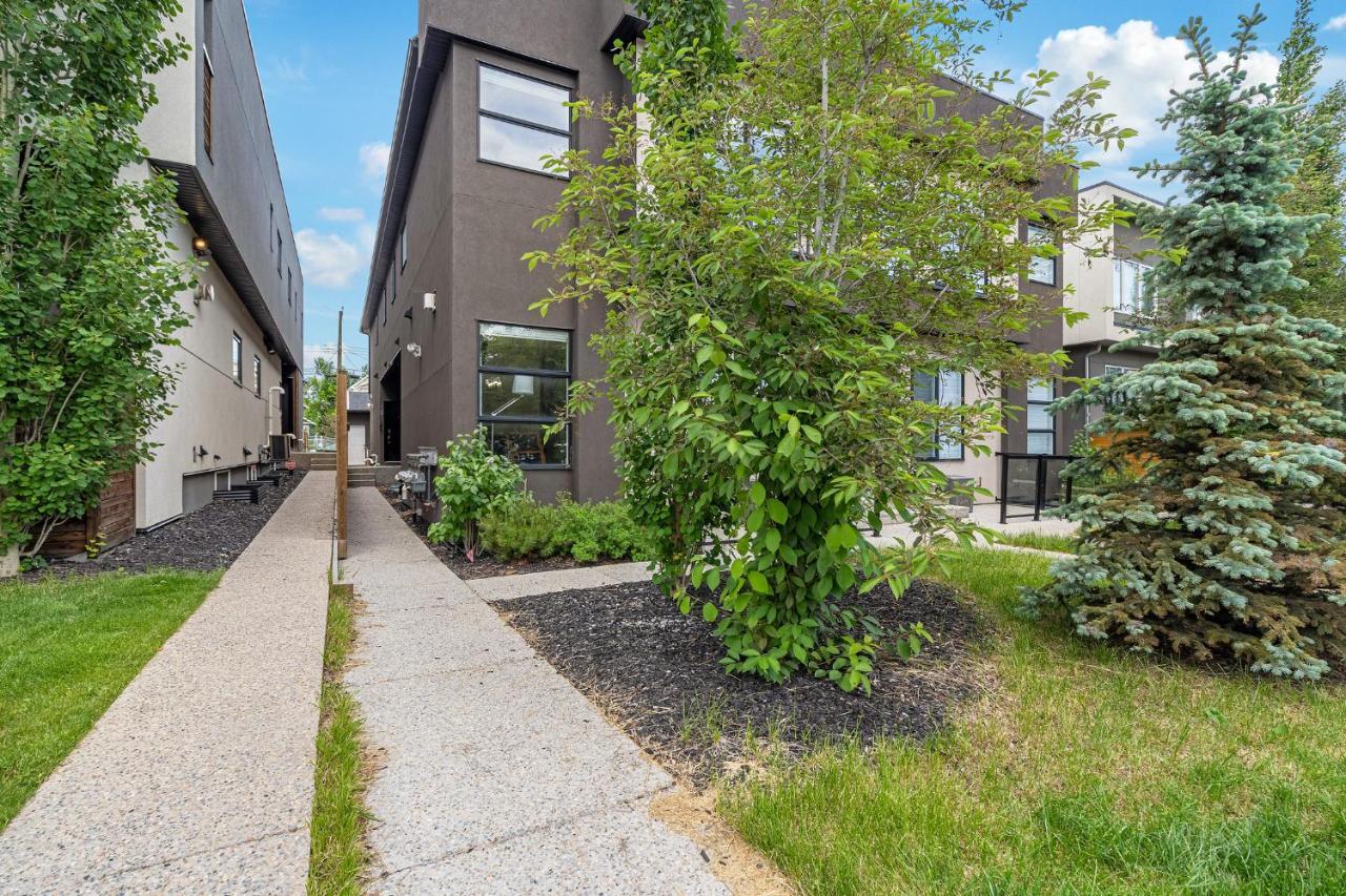 Contemporary Luxury 4 Bedroom House Near Downtown Calgary Exterior photo